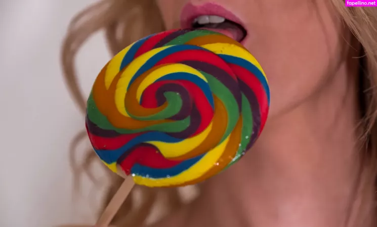 Tinyhini OnlyFans Thumbnail #tJFwInNYZm