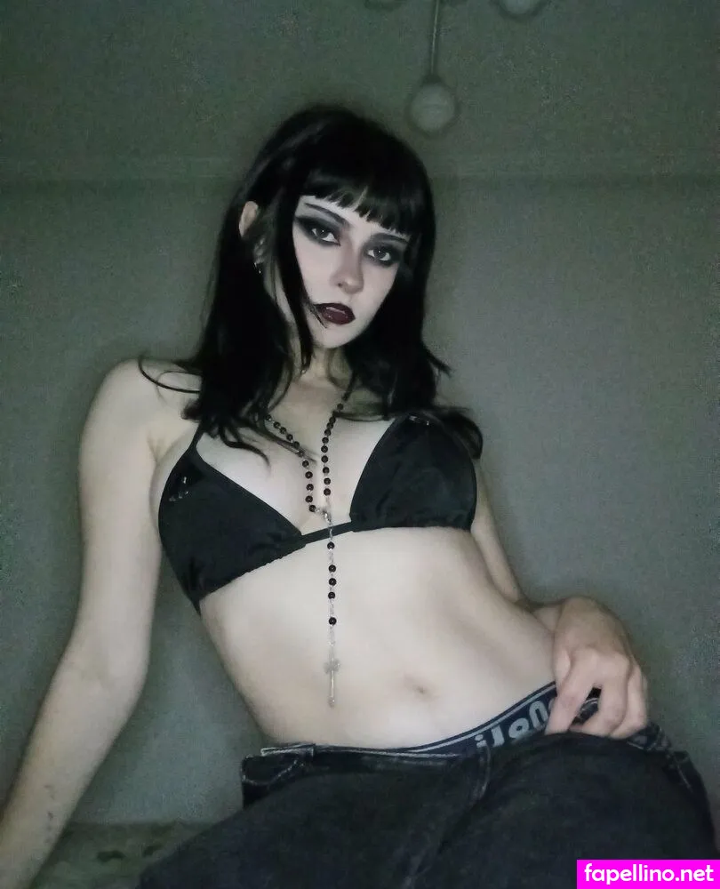 tiny.jullesss Nude Leaked OnlyFans Photo #4XFtX80ape