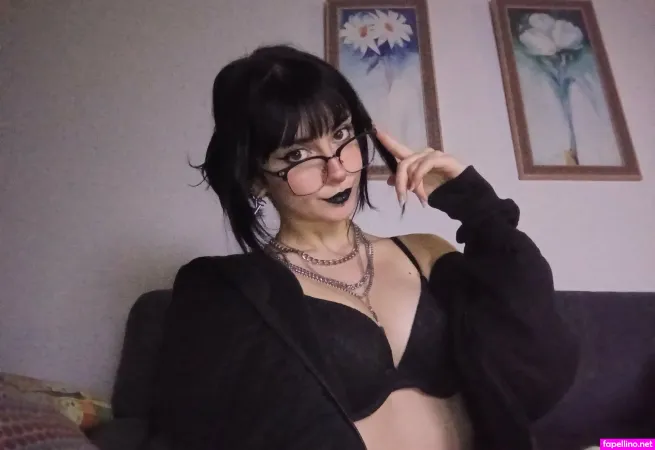 Tinyjullesssss OnlyFans Thumbnail #LiQpqemzcv