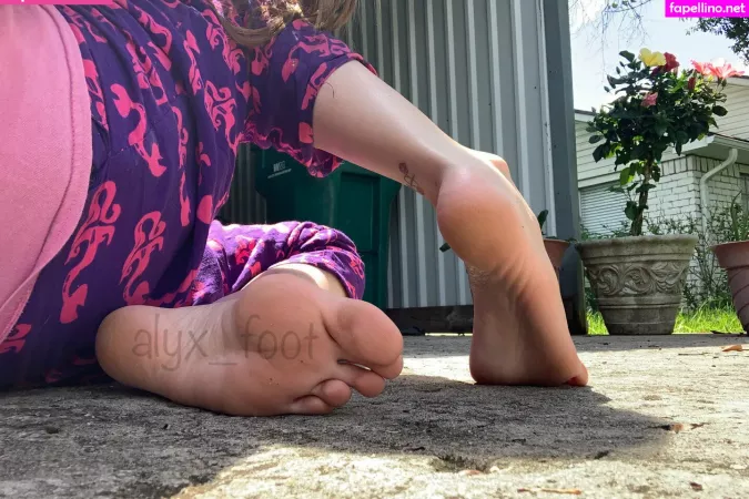 Tinykittie OnlyFans Thumbnail #4lzjoErBxH