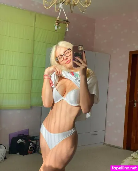 Tinyleyla OnlyFans Thumbnail #9MVbFXA9zT