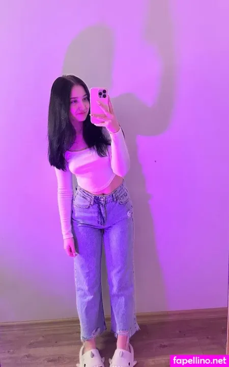 Tinylia OnlyFans Thumbnail #Yp1cr00xqI