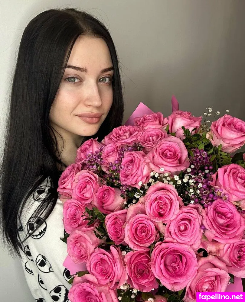 tinylia, tinyliatv Nude Leaked OnlyFans Photo #pq9AdrrA0S