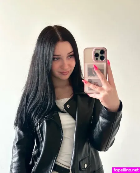 Tinylia OnlyFans Thumbnail #zZ2VSZqNLo