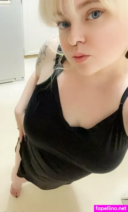 Tinymortician89 OnlyFans Thumbnail #74EYvfxIoS