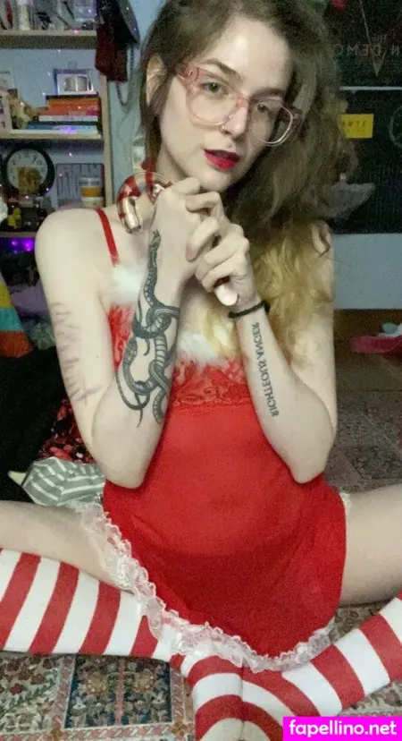 Tinyneondemon OnlyFans Thumbnail #b1djXXASAT