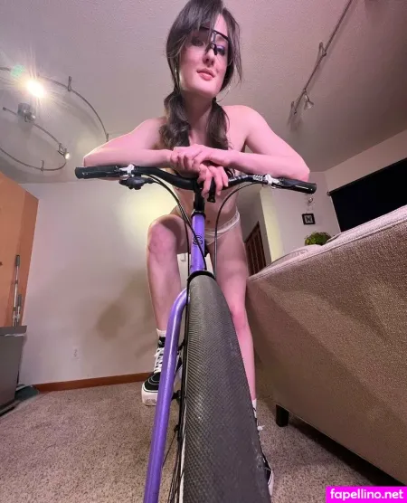 Tinypalemarshmallow OnlyFans Thumbnail #X6wGAZYeVL