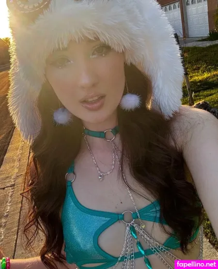 Tinypalemarshmallow OnlyFans Thumbnail #byxmyWDgcj