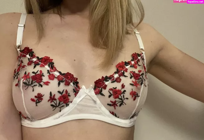 Tinywaistemma OnlyFans Thumbnail #6IUf7Kimhw