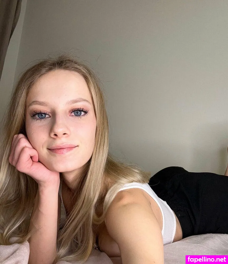 SophialaSirena, Squill1951a1, tinyxxjoys Nude Leaked OnlyFans Photo #2UrASeMS64