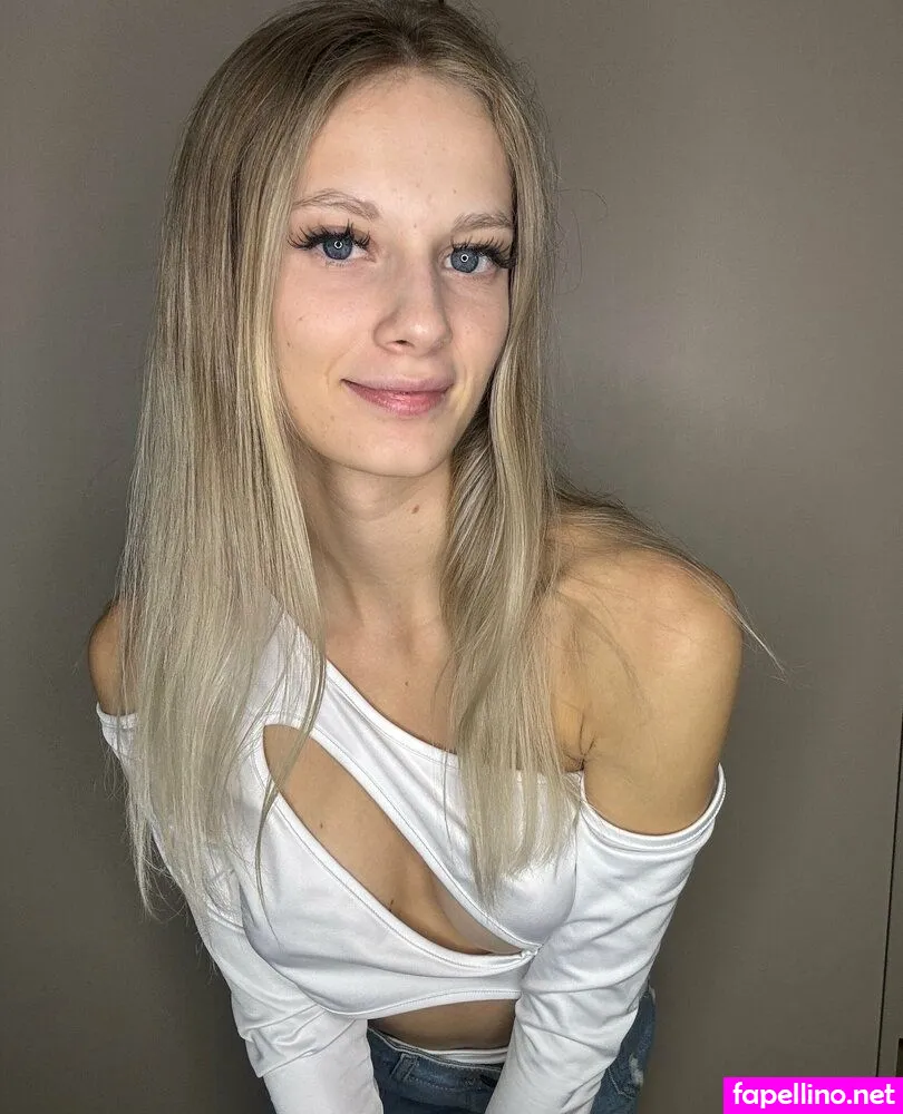 SophialaSirena, Squill1951a1, tinyxxjoys Nude Leaked OnlyFans Photo #FGlJvY0Ln0