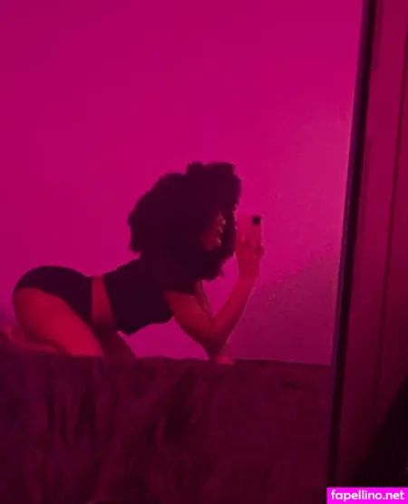 Tinyykayy Main Profile Photo