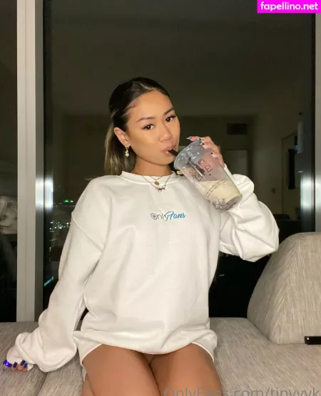 Tinyyyk OnlyFans Thumbnail #y79C1YDi1Q