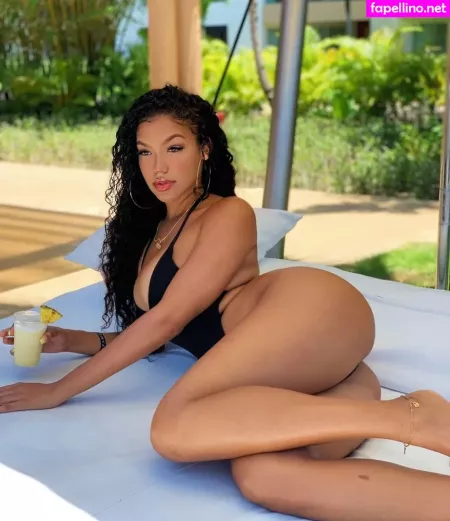 Tiona Fernan OnlyFans Thumbnail #IGOiHGZJdZ