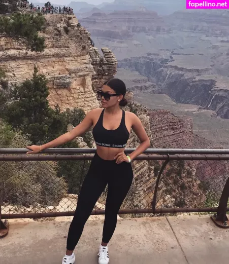 Tiona Fernan OnlyFans Thumbnail #w2g9VSrOnu