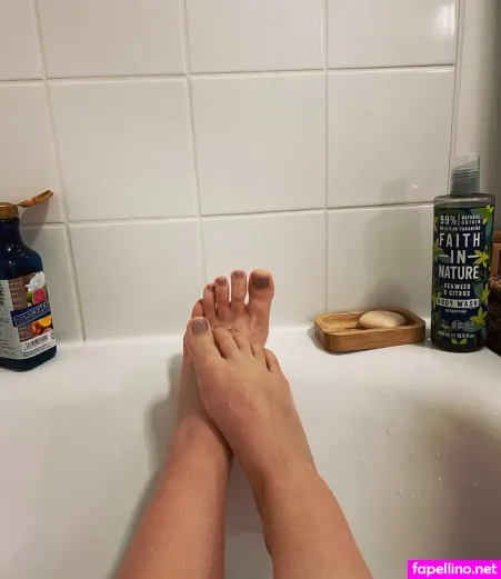 Tippystastytoes OnlyFans Thumbnail #ENj2hPn5hO