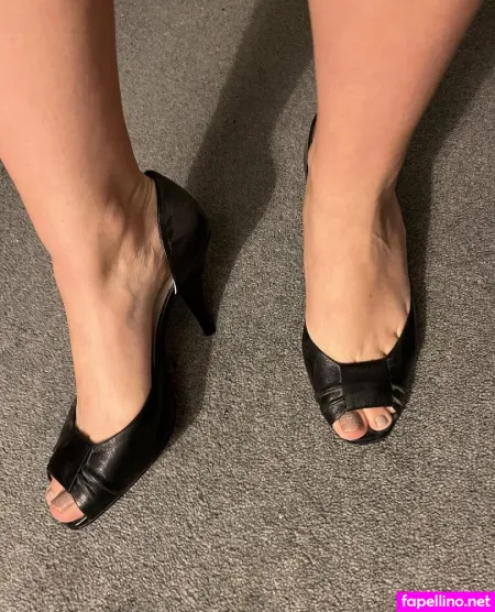 Tippystastytoes OnlyFans Thumbnail #qMwRr9ubEh