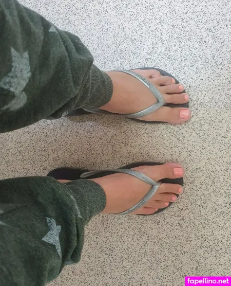 Tippystastytoes OnlyFans Thumbnail #xIZnYJZYcu