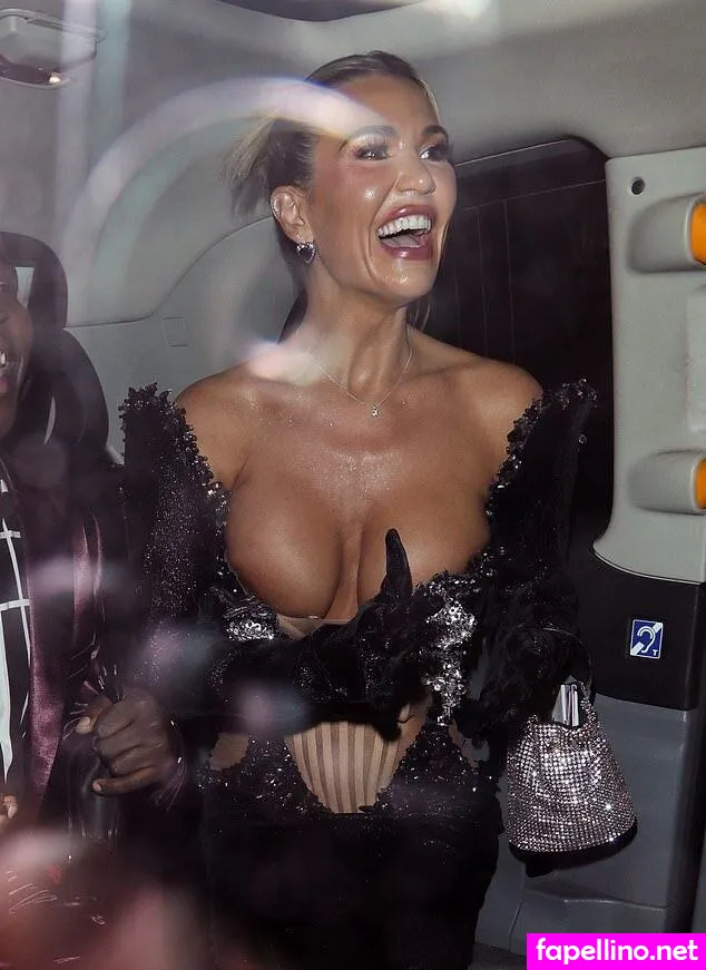 Tipsy PrideBritain Nude Leaked OnlyFans Photo #6HdkBl38K3