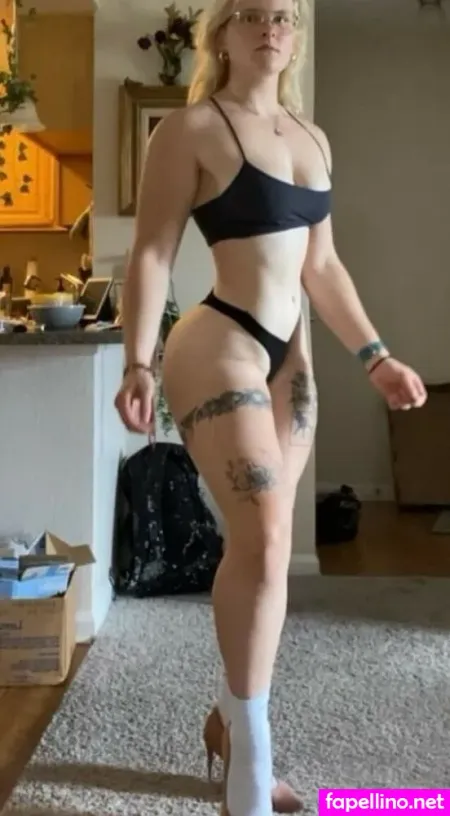 Tiredlilsadiebug OnlyFans Thumbnail #QCcz9o2CJP