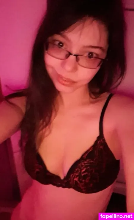 Titaniaxscarlet OnlyFans Thumbnail #D7ryWhmu7r