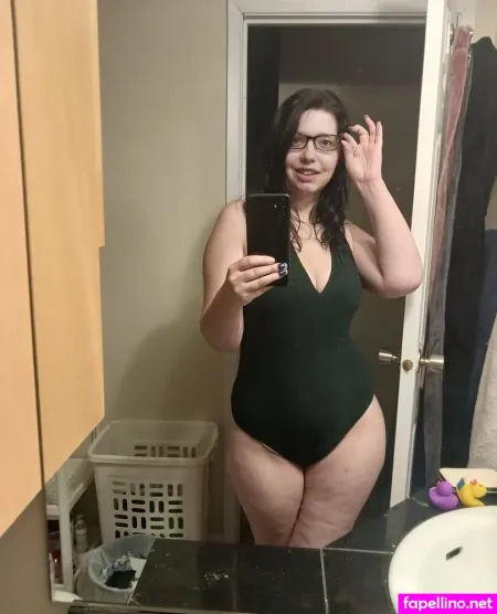 Titaniaxscarlet OnlyFans Thumbnail #GQosXsjPtu
