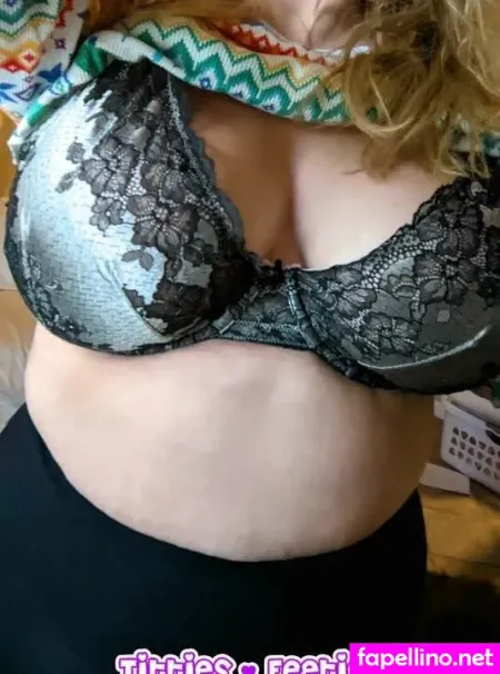 Titties And Feeties OnlyFans Thumbnail #727SHF5OzZ