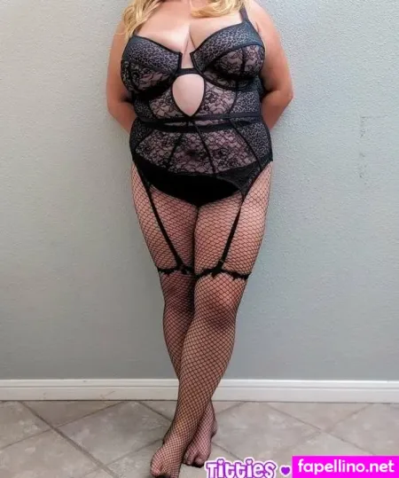 Titties And Feeties OnlyFans Thumbnail #GJnva3rcT7