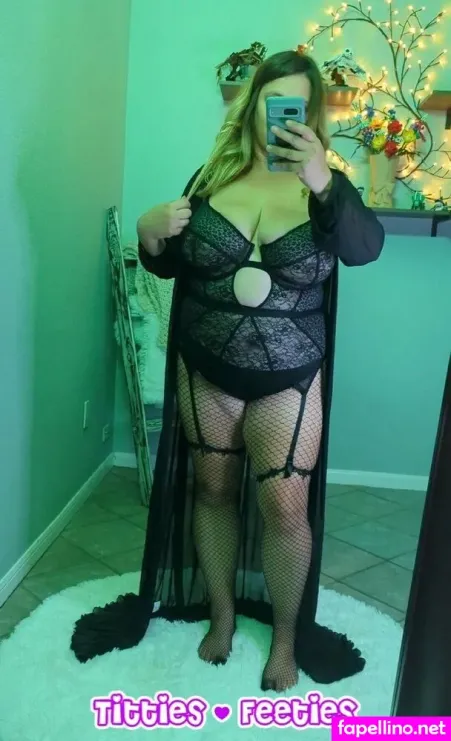 Tittiesandfeetiesfree OnlyFans Thumbnail #OM3d7Ht8n0