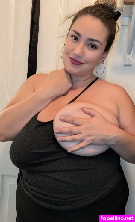 Tittiesandfeetiesfree OnlyFans Thumbnail #Rwx7j7OZRC