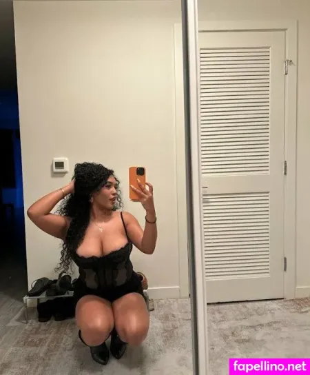 Tittytalia OnlyFans Thumbnail #4xy4AT4dAV