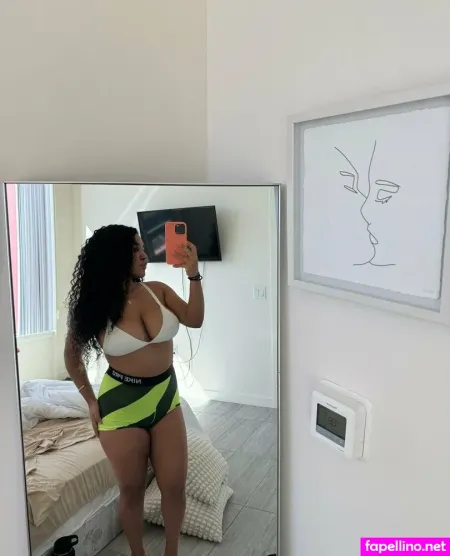 Tittytalia OnlyFans Thumbnail #DgHegio4uH