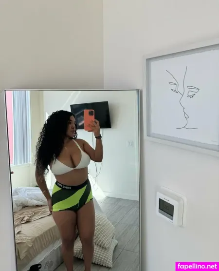 Tittytalia OnlyFans Thumbnail #q7Q5EB2EPg