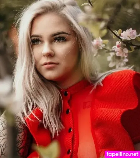 Tizeax OnlyFans Thumbnail #0OQinC9XfE