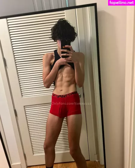 Tjsmokezzz OnlyFans Thumbnail #3Qb3K4XWca