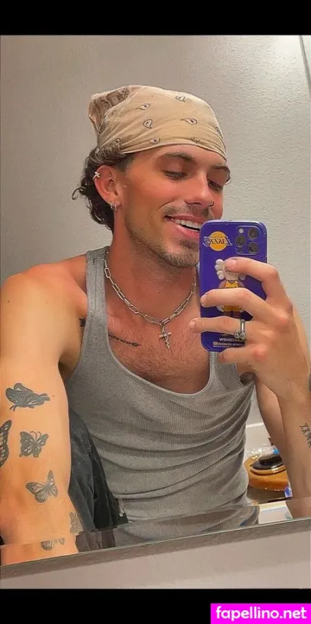 Tlointhevlone OnlyFans Thumbnail #jFa6R9ekWN