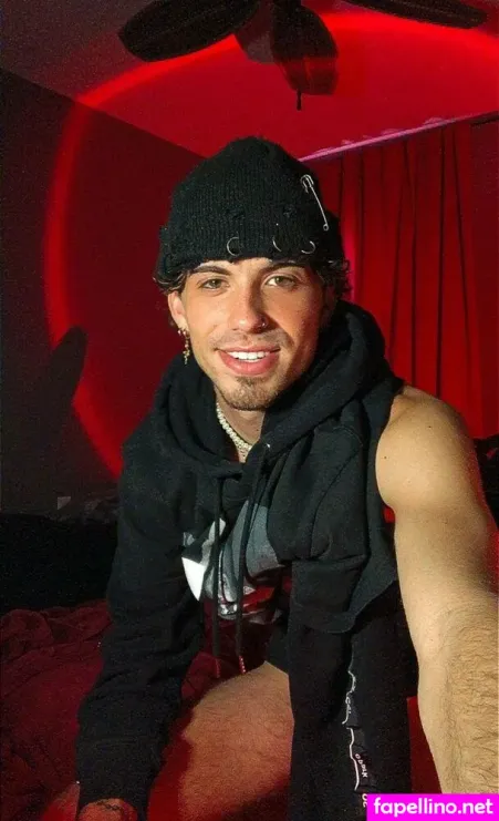 Tlointhevlone OnlyFans Thumbnail #rHFadLtCRg