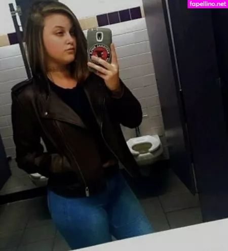 Tnbaecker OnlyFans Thumbnail #b87atBCkzr