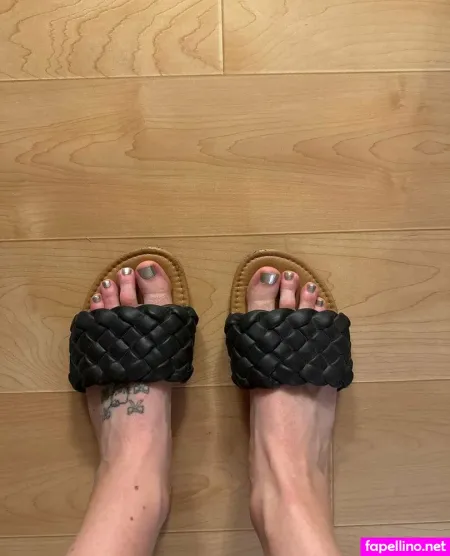 Toe Hawk OnlyFans Thumbnail #MTTHMxhKbu