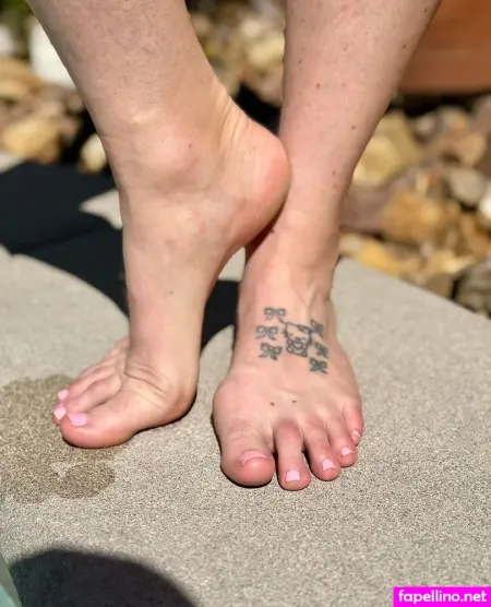 Toe Hawk OnlyFans Thumbnail #aPGv2GyhA3