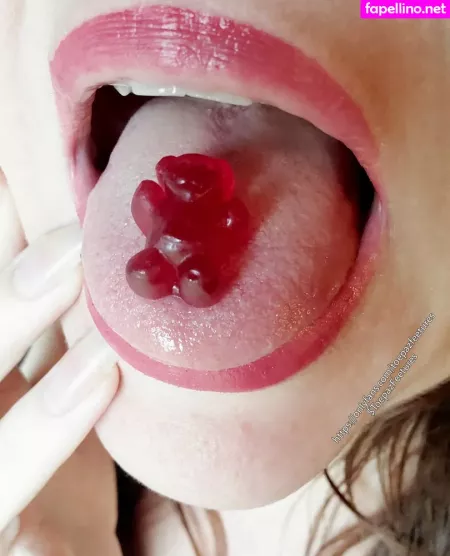 Toepazfeetures OnlyFans Thumbnail #kssdxC3UAW