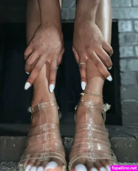 Toes100k OnlyFans Thumbnail #Q9IT8zdE4U