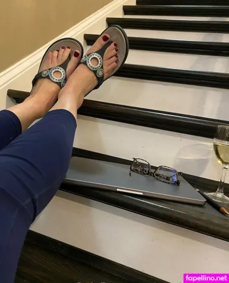 Toesbyshayla OnlyFans Thumbnail #VFfOhpTE99