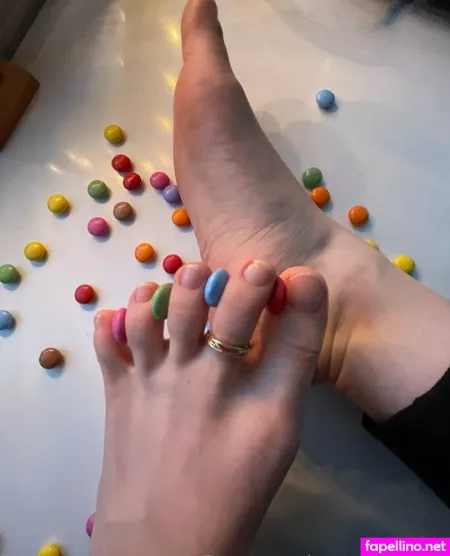 Toesonglitter OnlyFans Thumbnail #MZFESSCtP5
