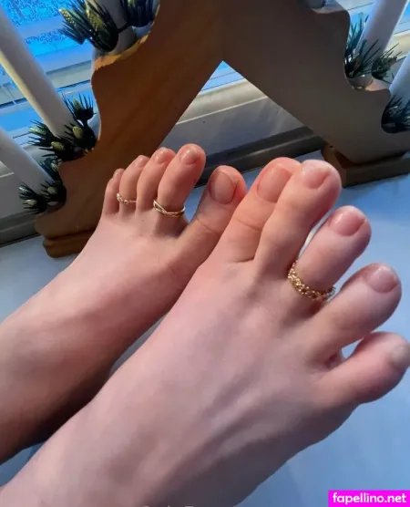 Toesonglitter OnlyFans Thumbnail #dgNzv2TmMA