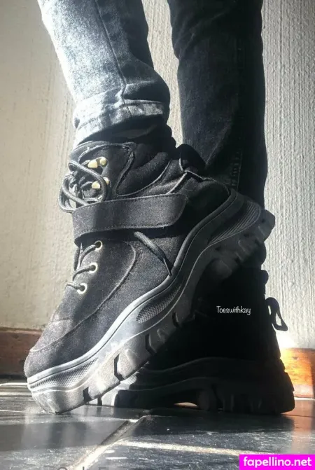 Toeswithkay2 OnlyFans Thumbnail #q6FzsEUJ79