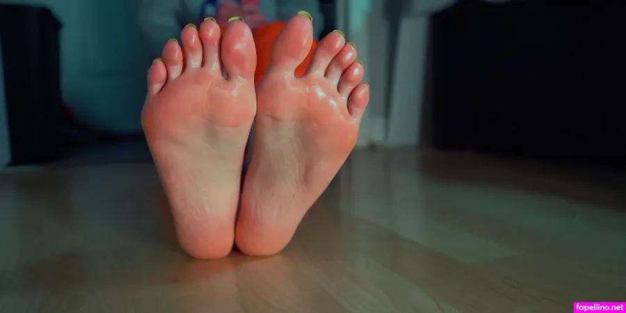 Toetallydevine OnlyFans Thumbnail #48VkOEKj0n