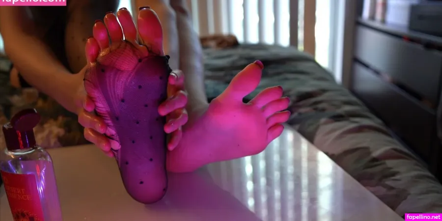 Toetallydevine OnlyFans Thumbnail #QfuWLmendv