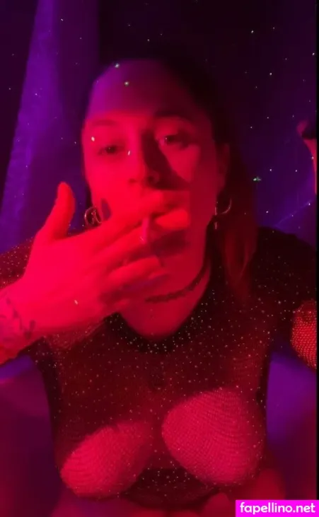 Toiaxxx OnlyFans Thumbnail #t760LC2O5a