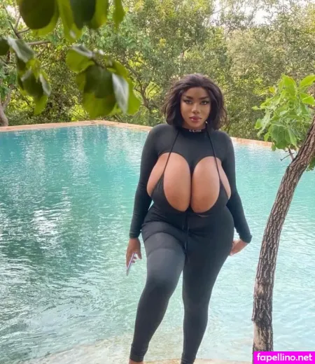 Tokyo Teaa OnlyFans Thumbnail #UwgeFg0tNj